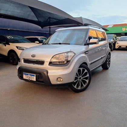 KIA SOUL 1.6 EX 16V FLEX 4P MANUAL KIA SOUL 1.6 EX 16V FLEX 4P MANUAL